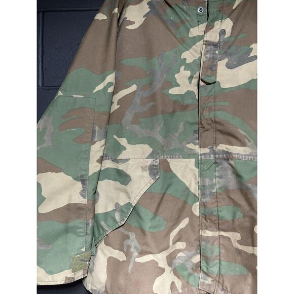 US Military Cold Weather Parka Desert Camo Jacket Men’s Large *No Zipper* - Picture 3 of 9